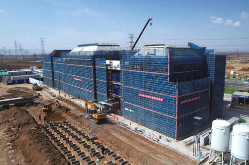 集大原高铁朔州东站站房主体结构顺利封顶(图1)