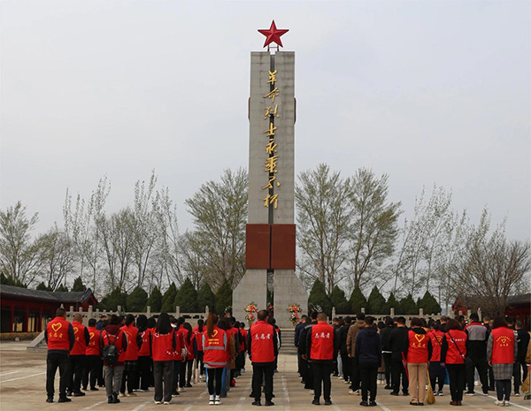 忻府区:缅怀革命先烈 传承革命精神(图1)