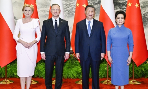 习近平同波兰总统杜达会谈